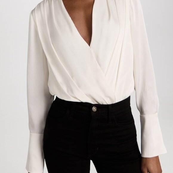 NWT - Favorite Daughter - Date Blouse - Picture 4 of 6